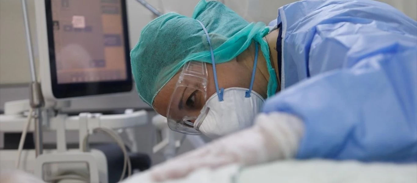 Πρύτανης ΕΚΠΑ: «Ο τουρισμός θα ανοίξει όταν υπάρξει χαμηλός αριθμός κρουσμάτων»